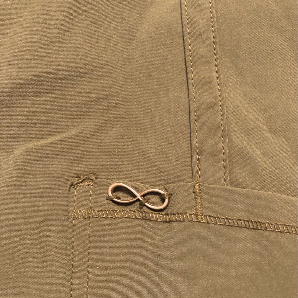 Infinity brand olive green scrub set size medium/tall